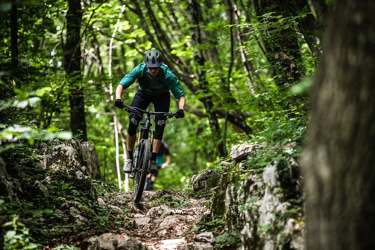 Auch wenn es mal nicht supersteil und ruppig zugeht, macht das neue Bike eine gute Figur Auch wenn es mal nicht supersteil und ruppig zugeht, macht das neue Bike eine gute Figur