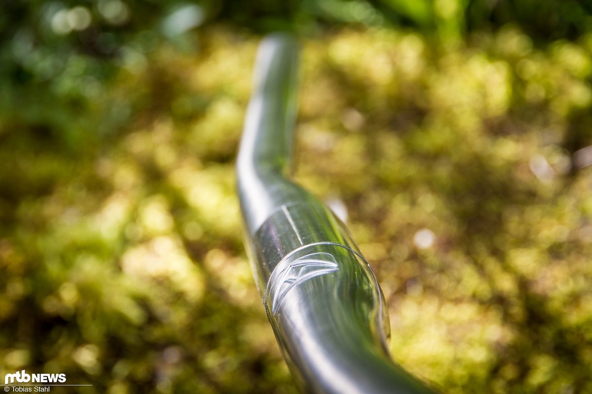 Ein besonderes Feature der bike ahead composites-Komponenten ist die patentierte NSA-Technologie Ein besonderes Feature der bike ahead composites-Komponenten ist die patentierte NSA-Technologie