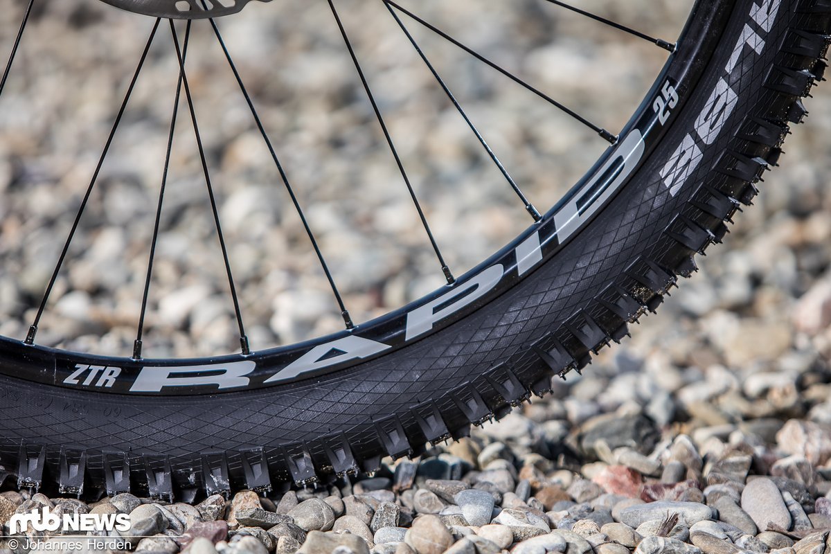 Die ZTR Rapid 25-Felgen haben sich problemlos auf Tubeless umrüsten lassen Die ZTR Rapid 25-Felgen haben sich problemlos auf Tubeless umrüsten lassen