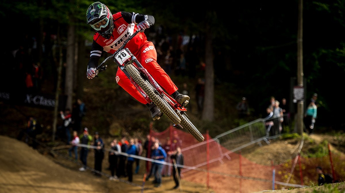 Vollgas in Maribor: Wir waren beim World Cup am Start und haben euch große Fotostories und Infos mitgebracht! Vollgas in Maribor: Wir waren beim World Cup am Start und haben euch große Fotostories und Infos mitgebracht!