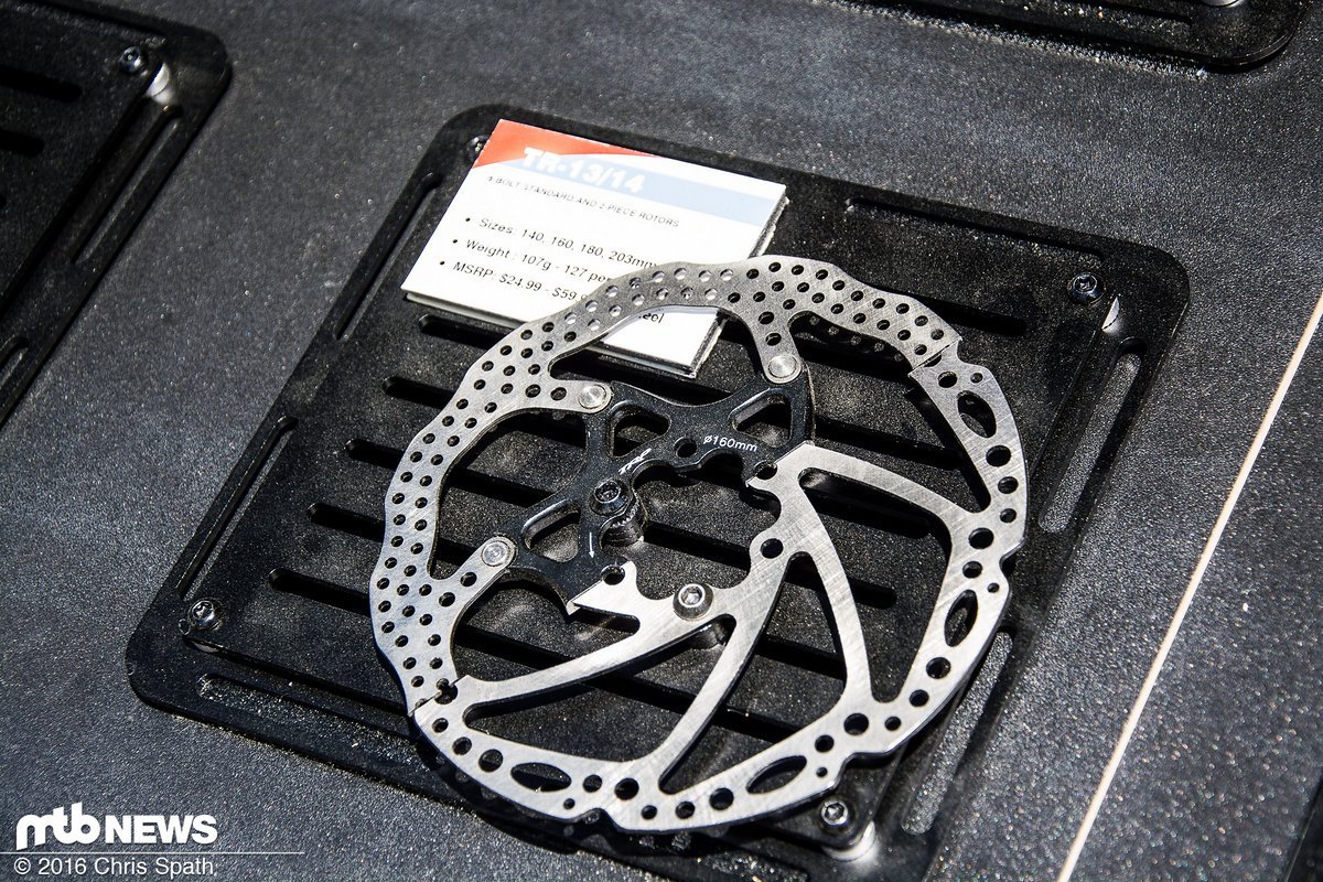 Die TR-13/14 Scheibe wiegt zwischen 107 und 127 g Die TR-13/14 Scheibe wiegt zwischen 107 und 127 g