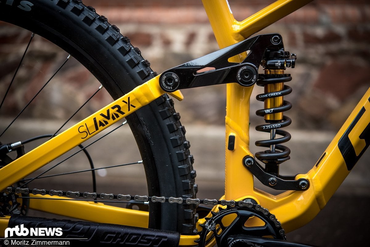 Der Cane Creek Inline Coil-Dämpfer soll ein besonders feinfühliges Ansprechverhalten bieten Der Cane Creek Inline Coil-Dämpfer soll ein besonders feinfühliges Ansprechverhalten bieten