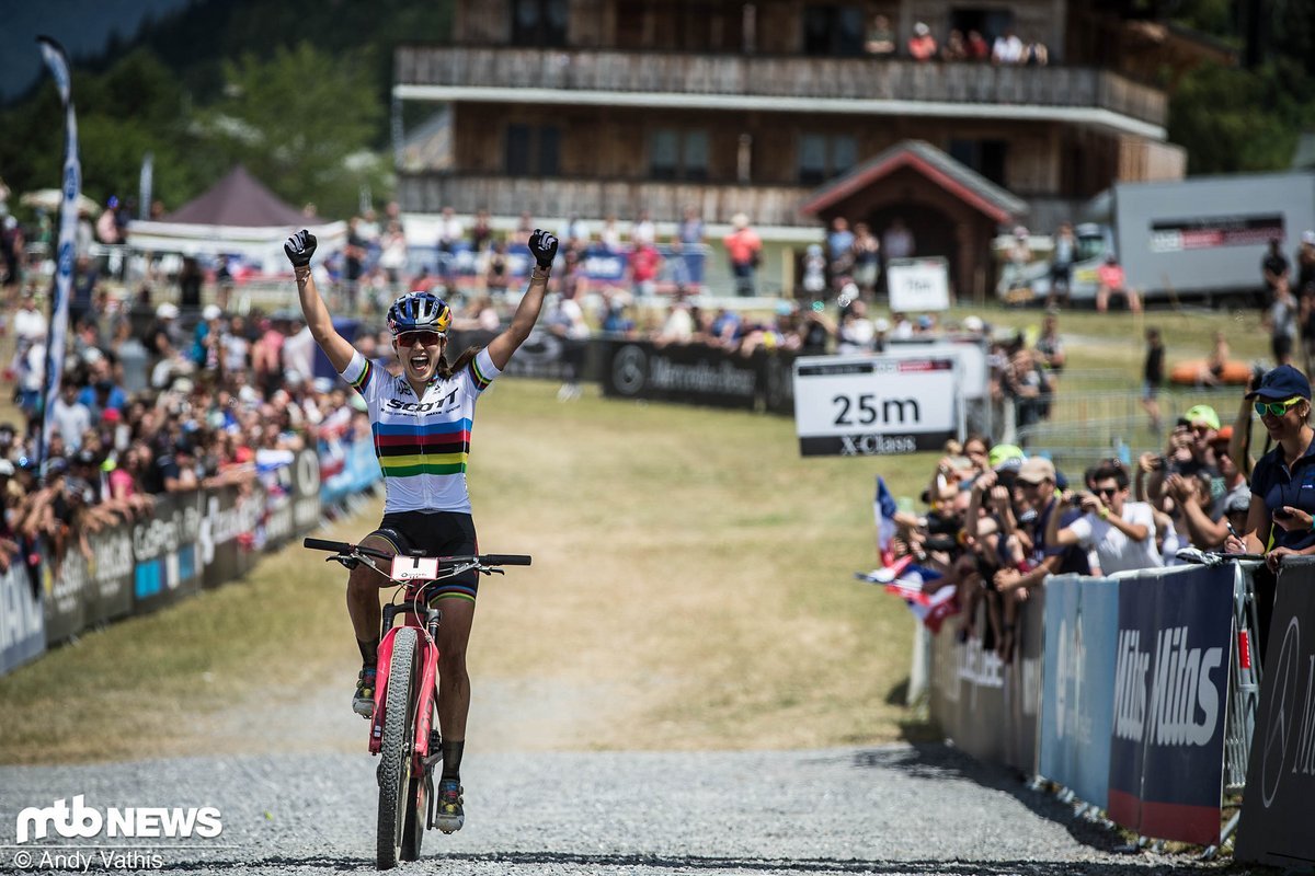 Dritter Sieg im vierten Rennen und zudem ein Erfolg im Short Track zwei Tage zuvor Dritter Sieg im vierten Rennen und zudem ein Erfolg im Short Track zwei Tage zuvor