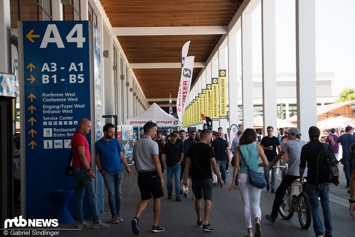 Mehr Besucher als am gestrigen Sonntag, dennoch bei weitem nicht so viele wie in den Jahren zuvor Mehr Besucher als am gestrigen Sonntag, dennoch bei weitem nicht so viele wie in den Jahren zuvor