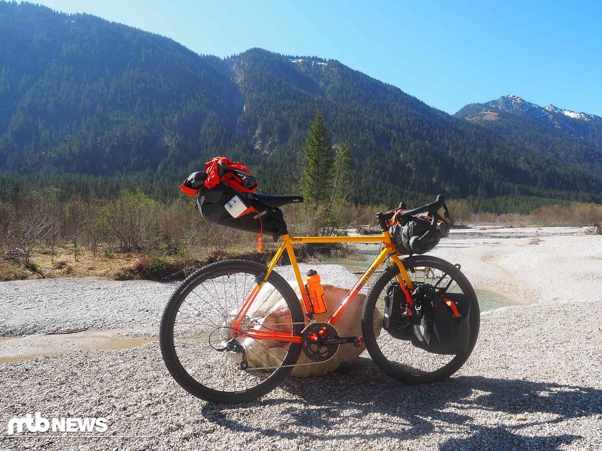 Der neue Ortlieb Gravel-Pack konnte in unserem Test mit einfacher Handhabung und viel Stauraum überzeugen Der neue Ortlieb Gravel-Pack konnte in unserem Test mit einfacher Handhabung und viel Stauraum überzeugen