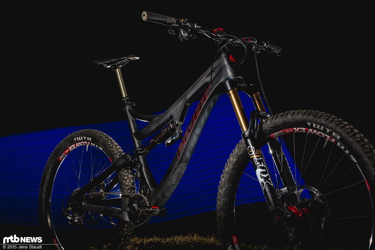 Einer der diversen Träger der Testreifen. Wir sind die Reifen auf verschiedenen Bikes im Enduro und Trailsektor gefahren. Einer der diversen Träger der Testreifen. Wir sind die Reifen auf verschiedenen Bikes im Enduro und Trailsektor gefahren.