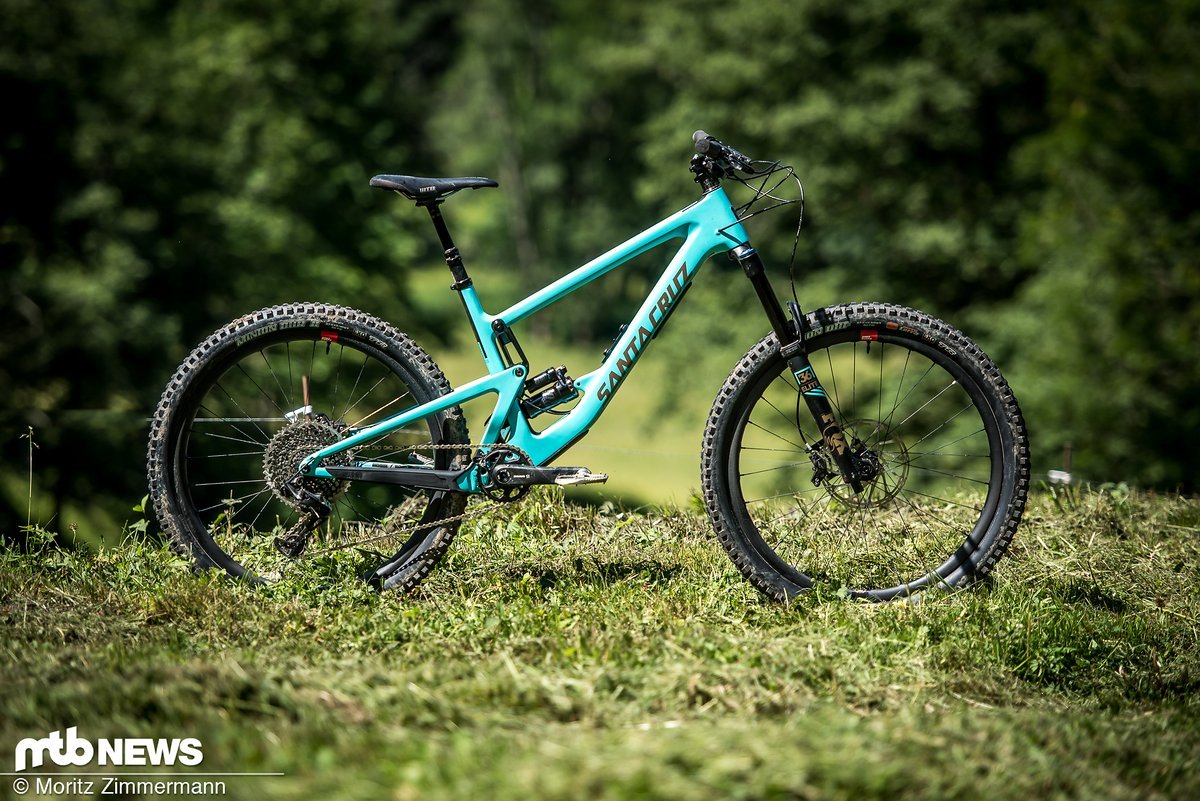 Santa Cruz schreibt dem neuen Bronson einen besonders ausgeprägten Charakter zu. Das können wir so bestätigen Santa Cruz schreibt dem neuen Bronson einen besonders ausgeprägten Charakter zu. Das können wir so bestätigen