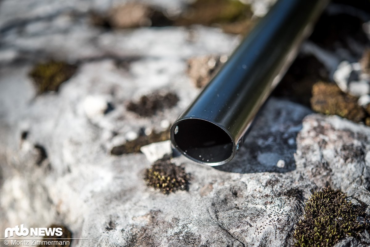 Die elliptische Form der Sattelstütze ist einer der Hauptgründe, der BMC ermöglichte, das geringe Gewicht zu realisieren Die elliptische Form der Sattelstütze ist einer der Hauptgründe, der BMC ermöglichte, das geringe Gewicht zu realisieren