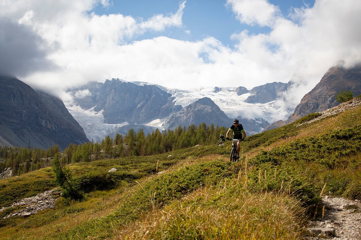 Riders during Stage 4 of the 2018 Perskindol Swiss Epic held from Grächen to Zermatt, Valais, Switzerland on 14 September 2018. Photo by Nick Muzik. PLEASE ENSURE THE APPROPRIATE CREDIT IS GIVEN TO THE PHOTOGRAPHER Riders during Stage 4 of the 2018 Perskindol Swiss Epic held from Grächen to Zermatt, Valais, Switzerland on 14 September 2018. Photo by Nick Muzik. PLEASE ENSURE THE APPROPRIATE CREDIT IS GIVEN TO THE PHOTOGRAPHER