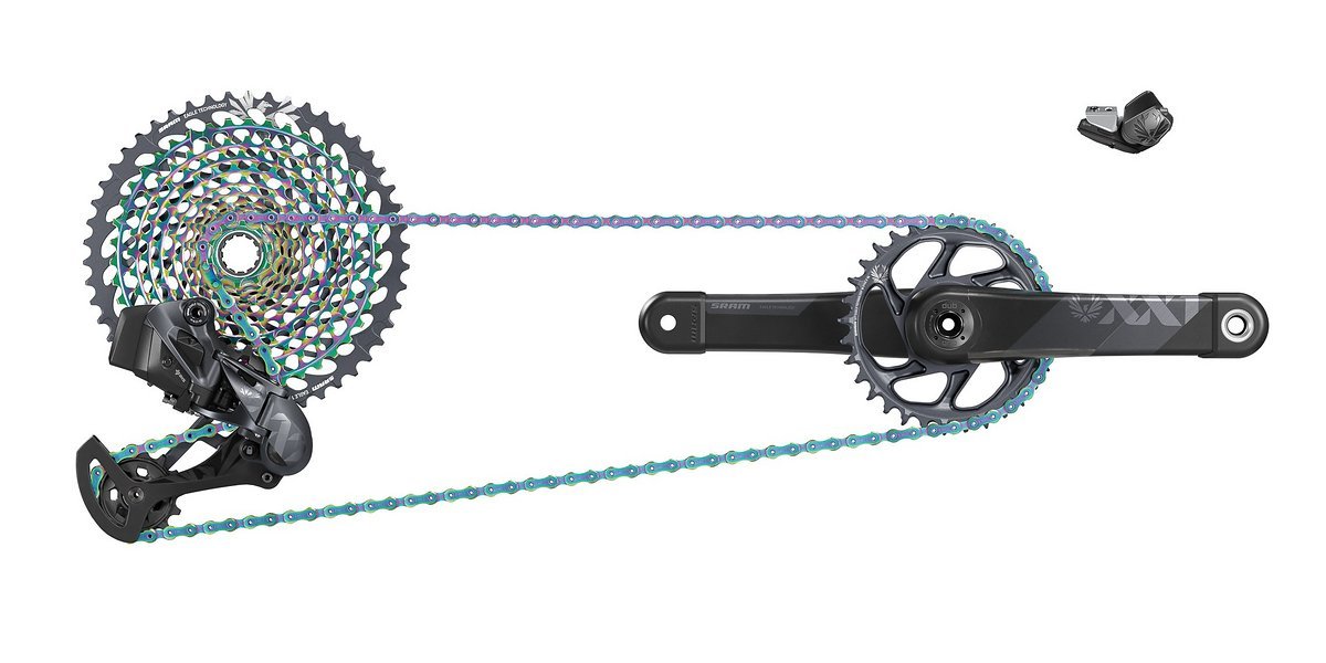 Die edle SRAM XX1 Eagle AXS ist nicht nur etwas leichter, sondern versprüht mit der "Rainbow"-Optik auch einen Hauch Extravaganz. Die edle SRAM XX1 Eagle AXS ist nicht nur etwas leichter, sondern versprüht mit der "Rainbow"-Optik auch einen Hauch Extravaganz.