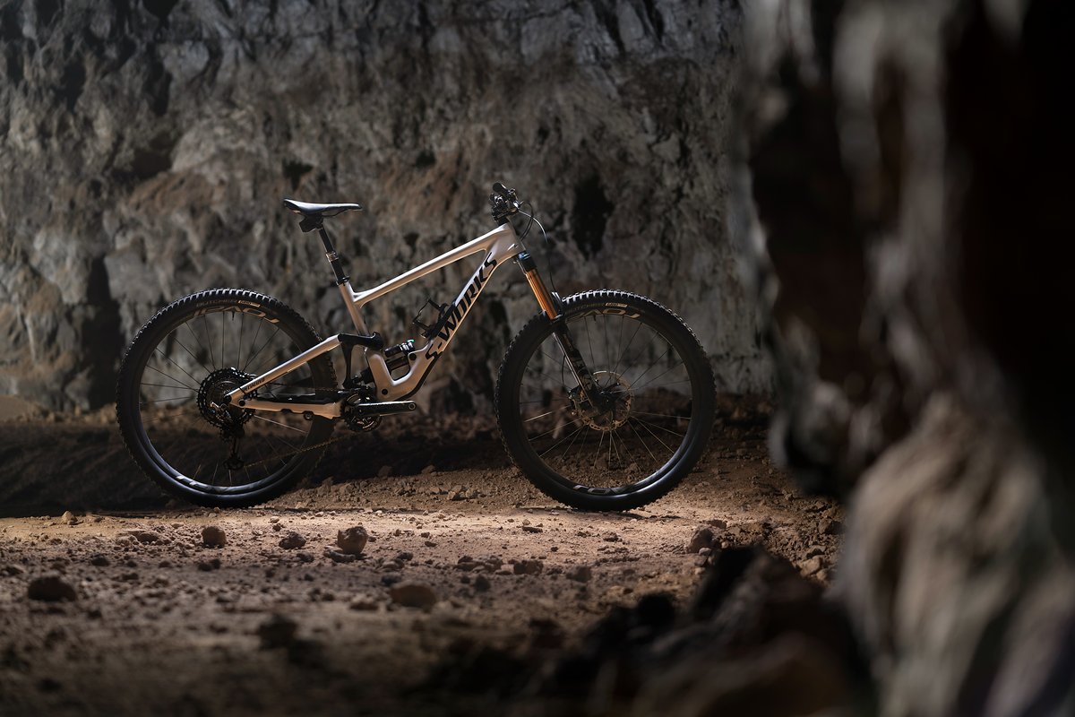 Das brandneue Specialized Enduro war eine des der spannendsten Bikes 2019 Das brandneue Specialized Enduro war eine des der spannendsten Bikes 2019