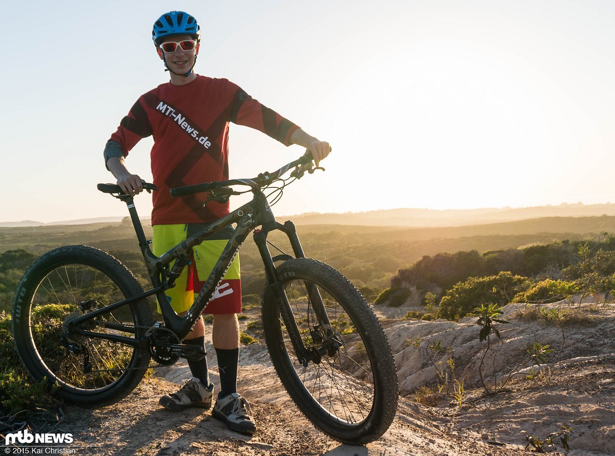 Unser erster Eindruck: Als Konzept für Radreisende definitiv spannend, als Mountainbike ideal für Fans von kurzen, verspielten Geometrien die Sand oder Schnee vor der Haustüre haben Unser erster Eindruck: Als Konzept für Radreisende definitiv spannend, als Mountainbike ideal für Fans von kurzen, verspielten Geometrien die Sand oder Schnee vor der Haustüre haben