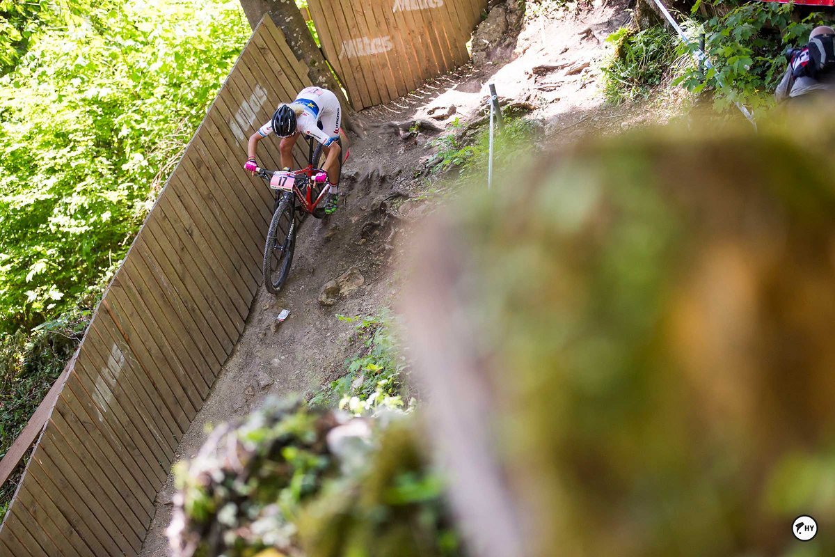 Jolanda Neff im Devils Corner Jolanda Neff im Devils Corner