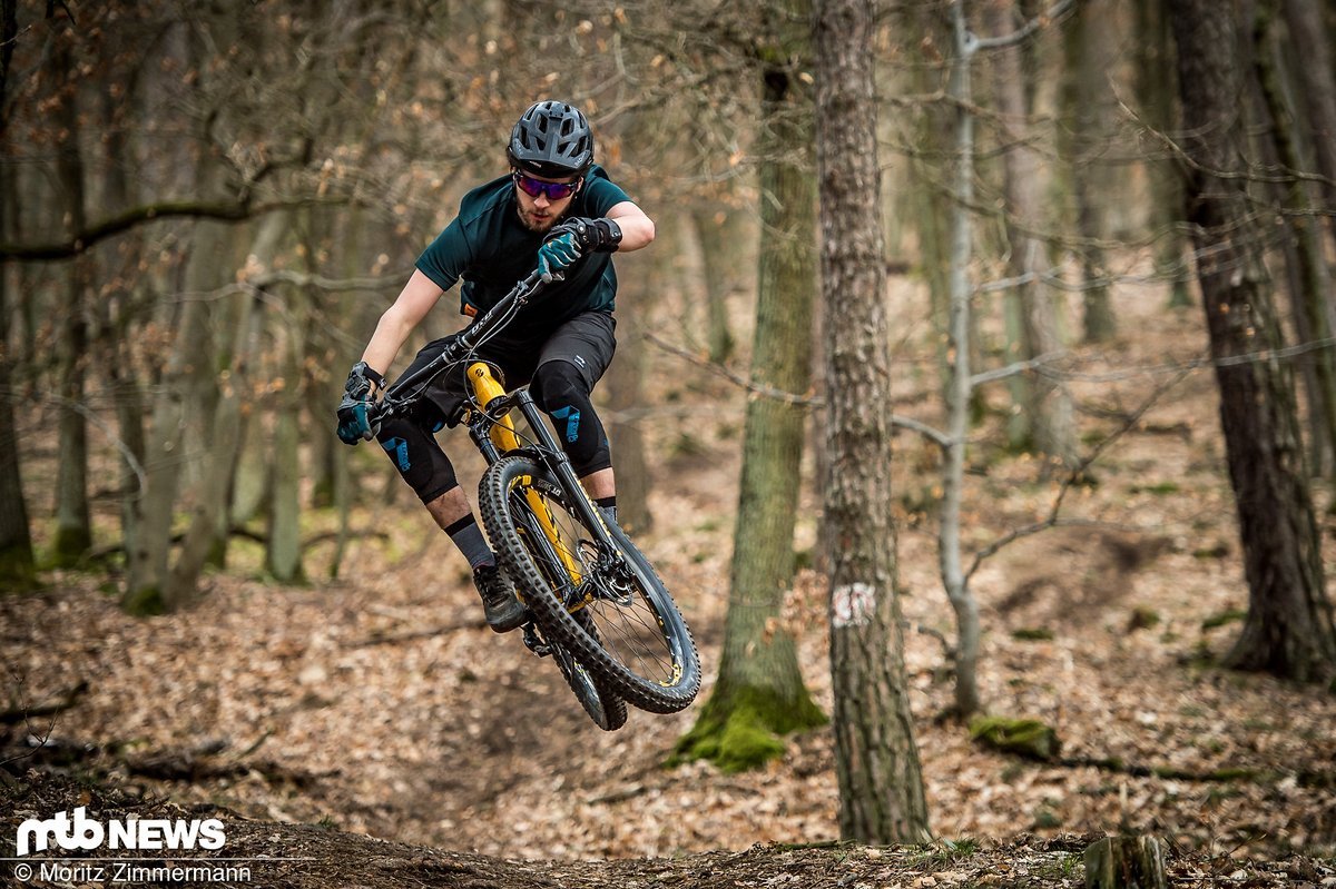 Die kurze, kompakte Geometrie macht das Ghost SL AMR X zu einem eher verspielten und agilen Bike Die kurze, kompakte Geometrie macht das Ghost SL AMR X zu einem eher verspielten und agilen Bike