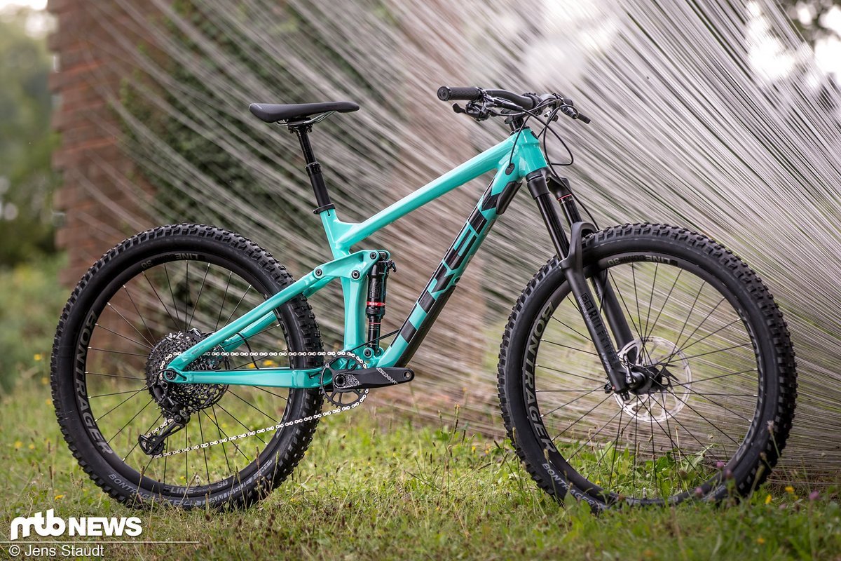 Neben neuen frischen Farben wartet das Trek Remedy 2019 auch mit vielen kleinen Detailverbesserungen auf Neben neuen frischen Farben wartet das Trek Remedy 2019 auch mit vielen kleinen Detailverbesserungen auf