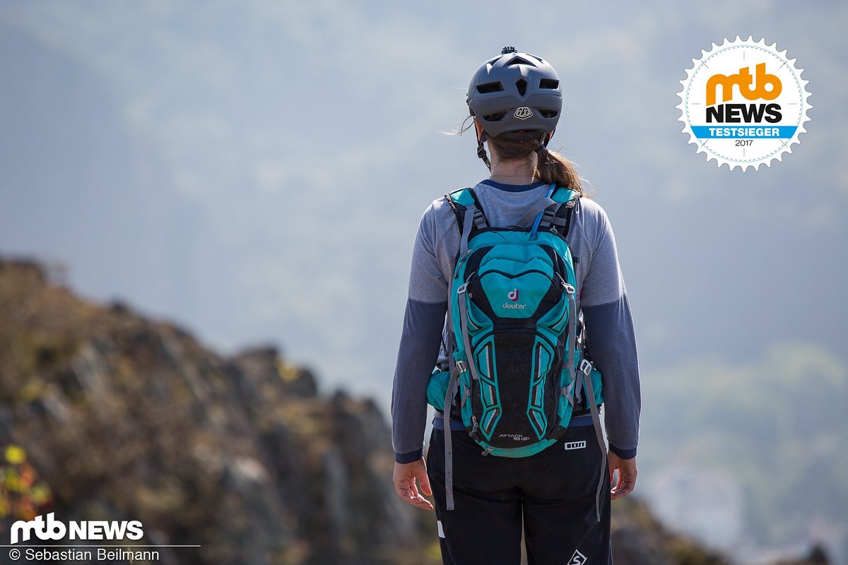 Der Favorit der Bikerinnen in unserer Redaktion ist der Deuter Attack 18 SL Der Favorit der Bikerinnen in unserer Redaktion ist der Deuter Attack 18 SL