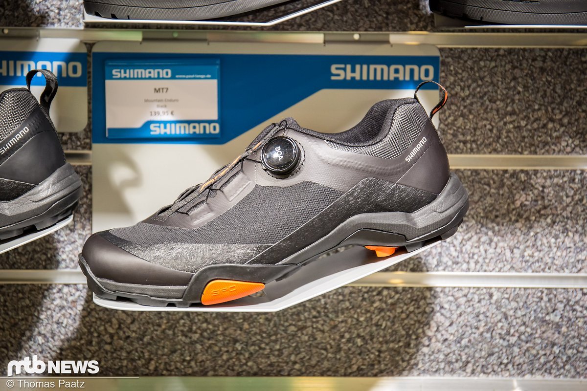 Shimano baut nicht nur superleichte Race-Schuhe, sondern auch solide Enduro-Treter mit Boa-Veschluss Shimano baut nicht nur superleichte Race-Schuhe, sondern auch solide Enduro-Treter mit Boa-Veschluss
