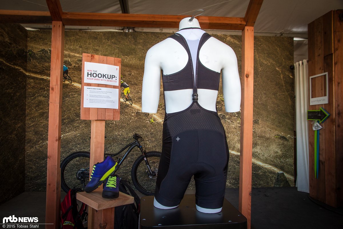 Die Specialized Hookup Bib Shorts soll Frauen auf dem Trail mehr Komfort beim Gang zur Toilette bieten Die Specialized Hookup Bib Shorts soll Frauen auf dem Trail mehr Komfort beim Gang zur Toilette bieten