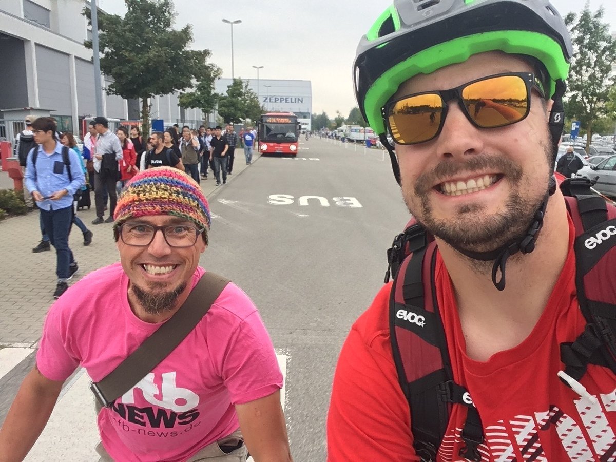 Auf dem Weg zur Eurobike mit der Dampflok Auf dem Weg zur Eurobike mit der Dampflok