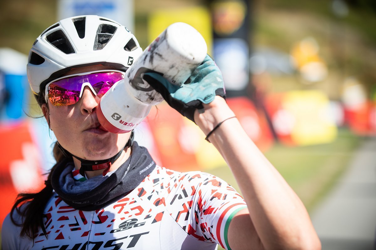 Rang drei für Barbara Benko und ihre Teamkollegin Anne Terpstra auf der zweiten Etappe Rang drei für Barbara Benko und ihre Teamkollegin Anne Terpstra auf der zweiten Etappe