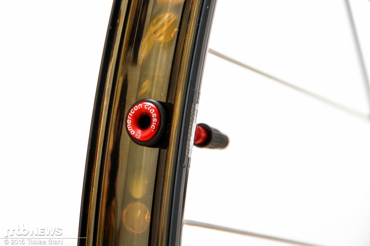 Das hauseigene Tubeless-Ventil ist von Werk aus montiert Das hauseigene Tubeless-Ventil ist von Werk aus montiert