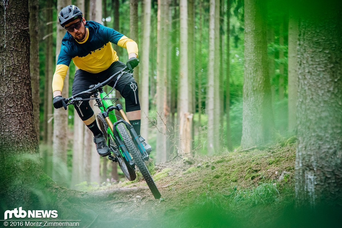 Der Giro Montaro MIPS ist zwar relativ teuer und es gibt durchaus Helme, die noch bequemer sind Der Giro Montaro MIPS ist zwar relativ teuer und es gibt durchaus Helme, die noch bequemer sind