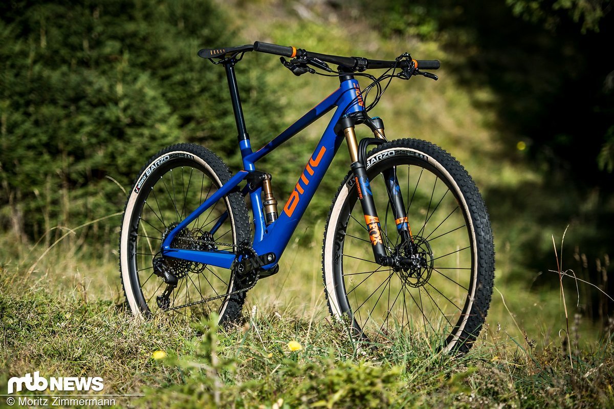Für stolze 9.999 € schickt BMC die Top-Variante des neuen XC-Fullies Fourstroke 01 ins Rennen Für stolze 9.999 € schickt BMC die Top-Variante des neuen XC-Fullies Fourstroke 01 ins Rennen