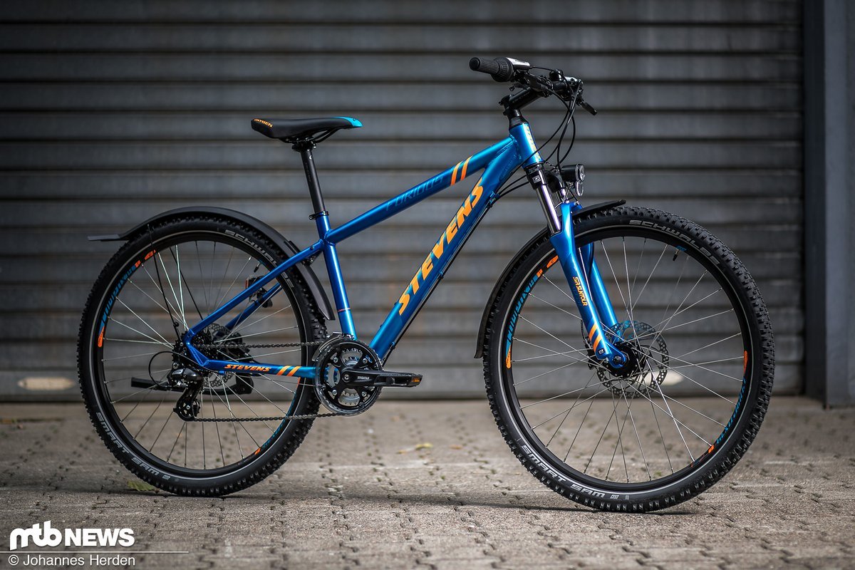 Spoiler: Kein Profi-Mountainbike! Aber vielleicht eine Alternative für den Nachwuchs? Spoiler: Kein Profi-Mountainbike! Aber vielleicht eine Alternative für den Nachwuchs?