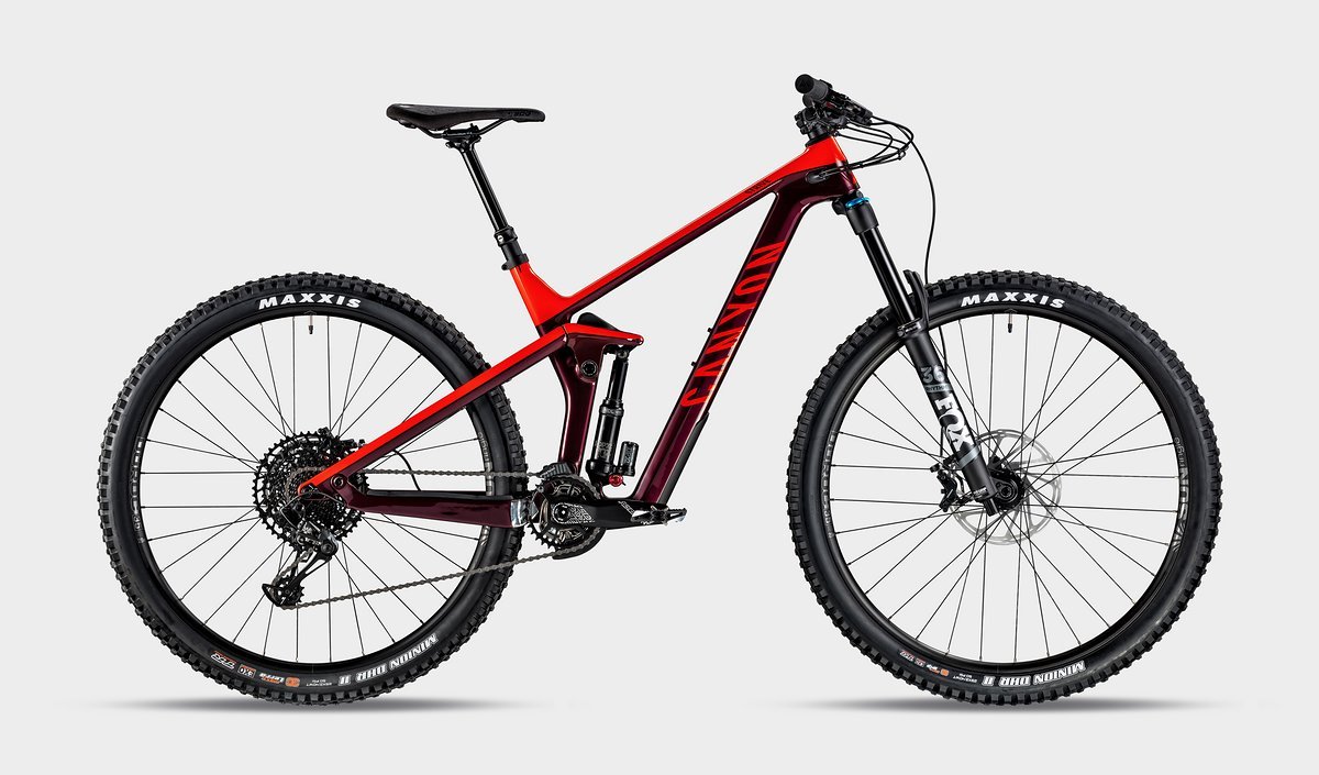 Mit dem Modell Canyon Strive CF 5 geht es preislich bei den Koblenzern los Mit dem Modell Canyon Strive CF 5 geht es preislich bei den Koblenzern los