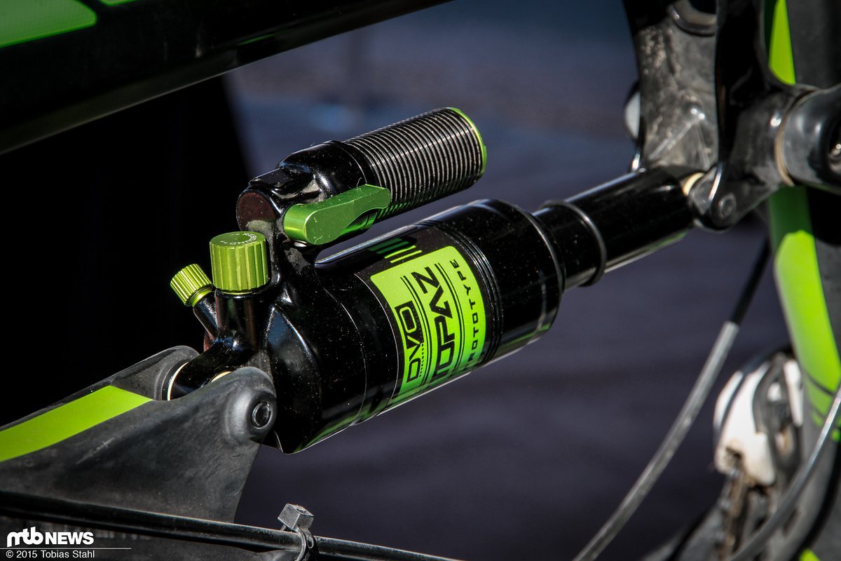 Mit dem DVO Topaz zielt der Neuling im Federungssegment auf den starken Markt der potenten Trail- und Enduro-Bikes Mit dem DVO Topaz zielt der Neuling im Federungssegment auf den starken Markt der potenten Trail- und Enduro-Bikes