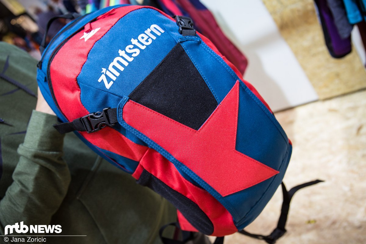 Ganz neu im Programm – ein Rucksack im schlichten Zimtstern-Design Ganz neu im Programm – ein Rucksack im schlichten Zimtstern-Design