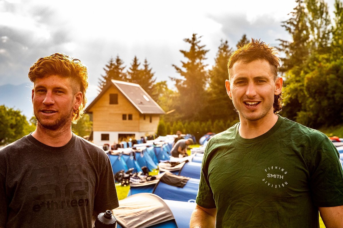 Marco Osborne (rechts) liefert sich in der Gesamtwertung ein spannendes Duell mit Romain Paulhan Marco Osborne (rechts) liefert sich in der Gesamtwertung ein spannendes Duell mit Romain Paulhan