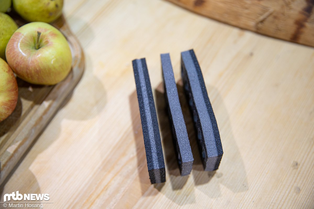 Die Inserts kommen mit einem neuen Aufbau, der sowohl einen Performance-Zugewinn ermöglichen soll, als auch die Haltbarkeit signifikant steigern soll Die Inserts kommen mit einem neuen Aufbau, der sowohl einen Performance-Zugewinn ermöglichen soll, als auch die Haltbarkeit signifikant steigern soll