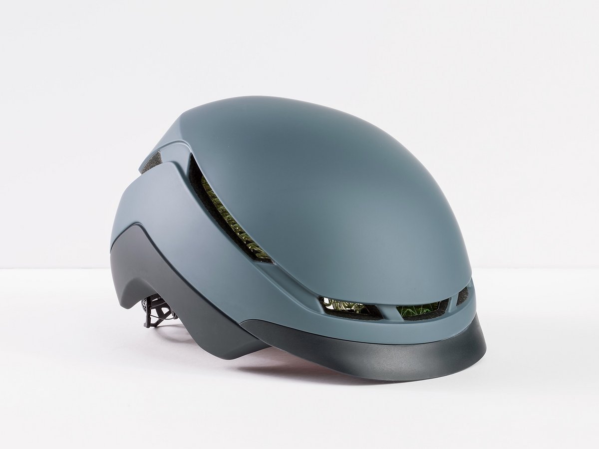 Für die Stadt gedacht ist der Bontrager Charge Commuter-Helm. auch er kostet 149,99 € und ist in vier Farben erhältlich. Für die Stadt gedacht ist der Bontrager Charge Commuter-Helm. auch er kostet 149,99 € und ist in vier Farben erhältlich.