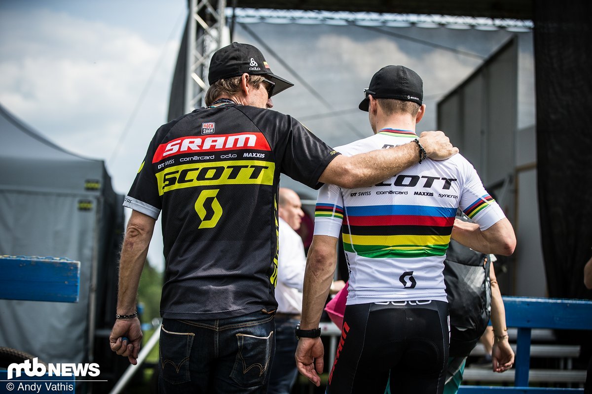 Nino Schurter musste einsehen, dass in Nove Mesto kein Kraut gegen Mathieu van der Poel gewachsen war. Nino Schurter musste einsehen, dass in Nove Mesto kein Kraut gegen Mathieu van der Poel gewachsen war.