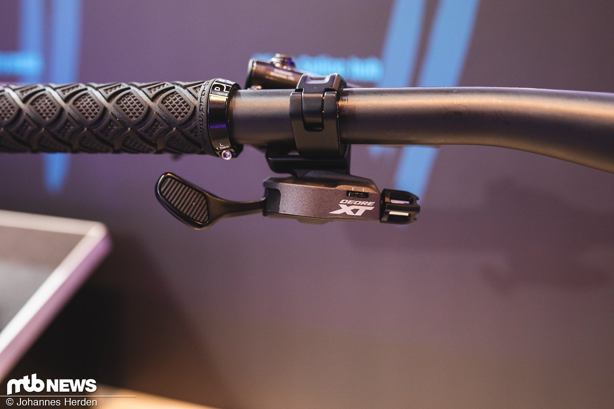 Der Schalthebel für den Umwerfer sieht etwas ungewohnt aus: Er verfügt jetzt nur noch über einen Hebel Der Schalthebel für den Umwerfer sieht etwas ungewohnt aus: Er verfügt jetzt nur noch über einen Hebel