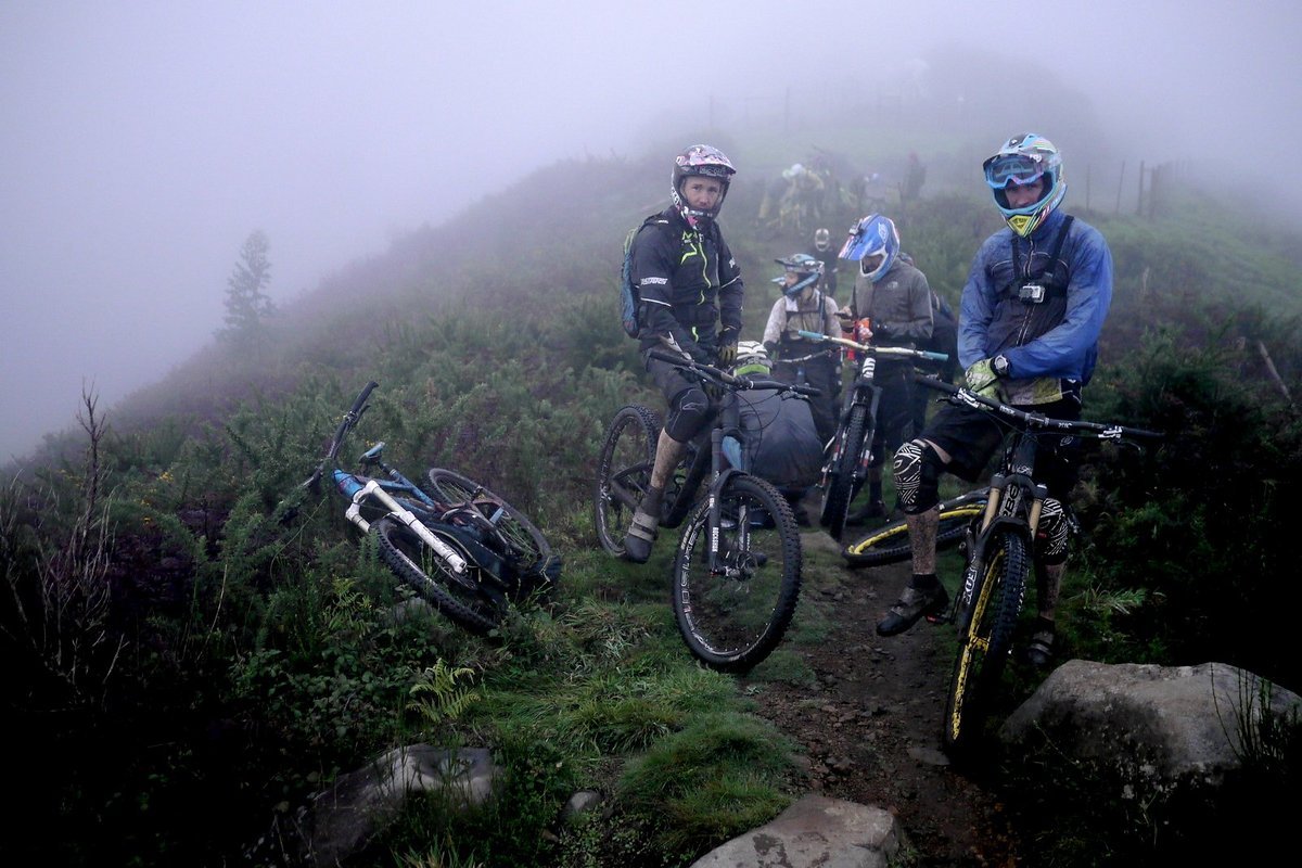 Besser im Nebel als im Regen stehen Besser im Nebel als im Regen stehen