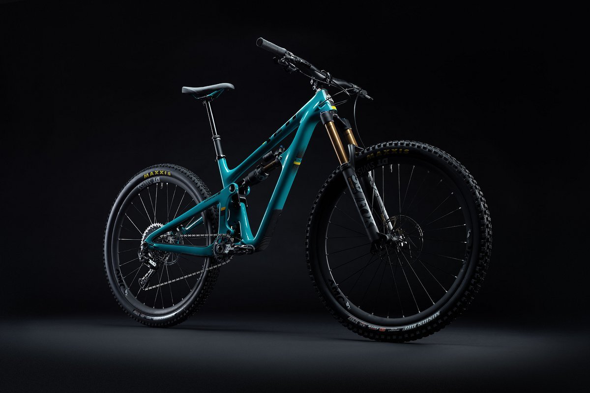 Erhältlich ist das neue Yeti SB150 in den beiden Farben Orange und – natürlich! – Türkis ab 2019 Erhältlich ist das neue Yeti SB150 in den beiden Farben Orange und – natürlich! – Türkis ab 2019