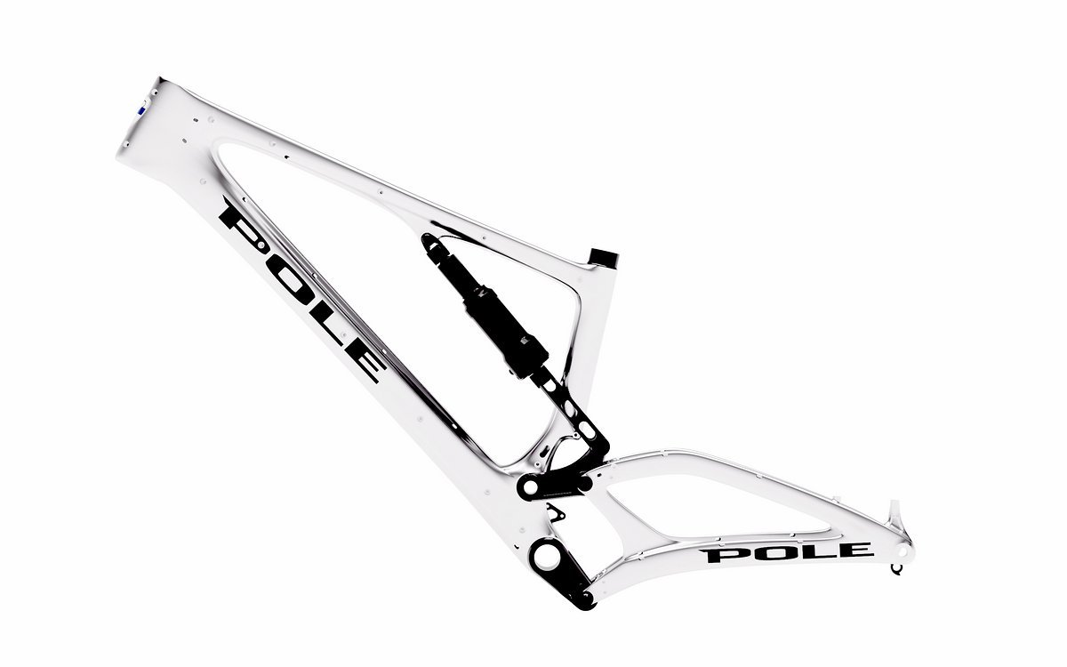 Für ein Trailbike fällt die Geometrie des Pole Bushmaster definitiv extrem aus Für ein Trailbike fällt die Geometrie des Pole Bushmaster definitiv extrem aus