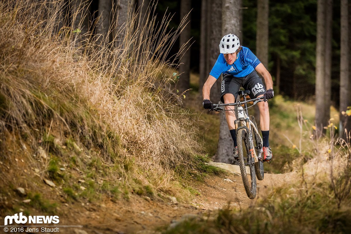 Crossmax Pro heißt der Enduro-Helm von Mavic Crossmax Pro heißt der Enduro-Helm von Mavic