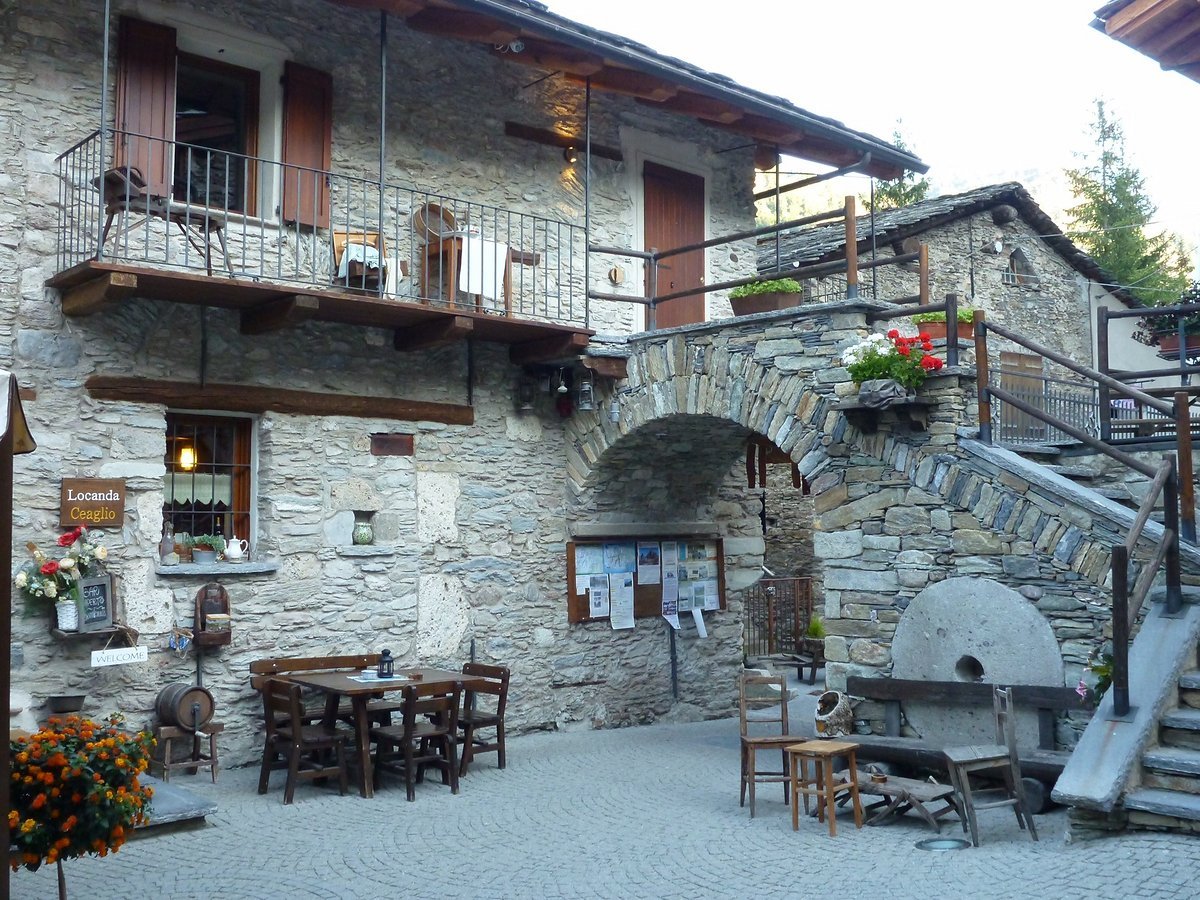 Die Pensione Ceaglio im Valle Maria ist die beste Adresse um die Umgebung zu erkunden. http://www.ceaglio-vallemaira.it/index.php Die Pensione Ceaglio im Valle Maria ist die beste Adresse um die Umgebung zu erkunden. http://www.ceaglio-vallemaira.it/index.php