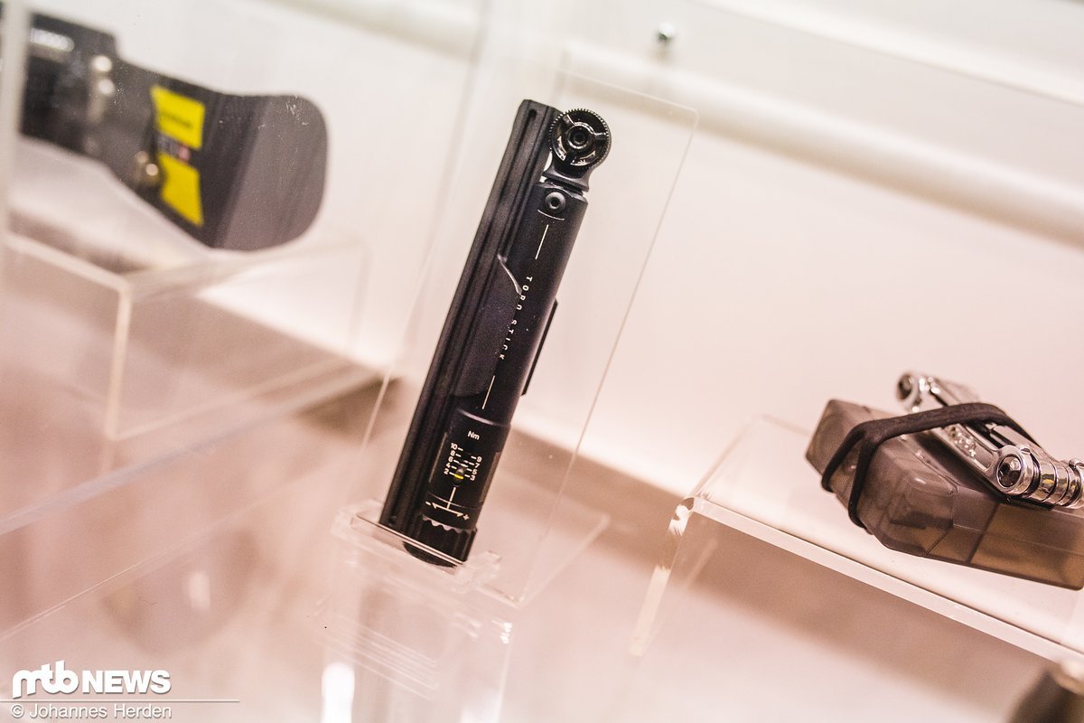 Der Topeak Torq Stick Drehmomentschlüssel ist für 89,95 € (UVP) erhältlich Der Topeak Torq Stick Drehmomentschlüssel ist für 89,95 € (UVP) erhältlich