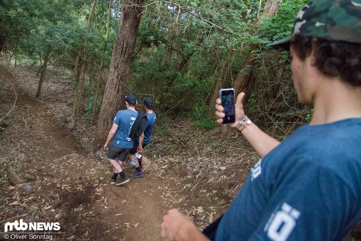 Mr. GoPro nutzt gerne auch andere technische Hilfsmittel, um jeden Zentimeter der Stage zu dokumentieren. Mr. GoPro nutzt gerne auch andere technische Hilfsmittel, um jeden Zentimeter der Stage zu dokumentieren.