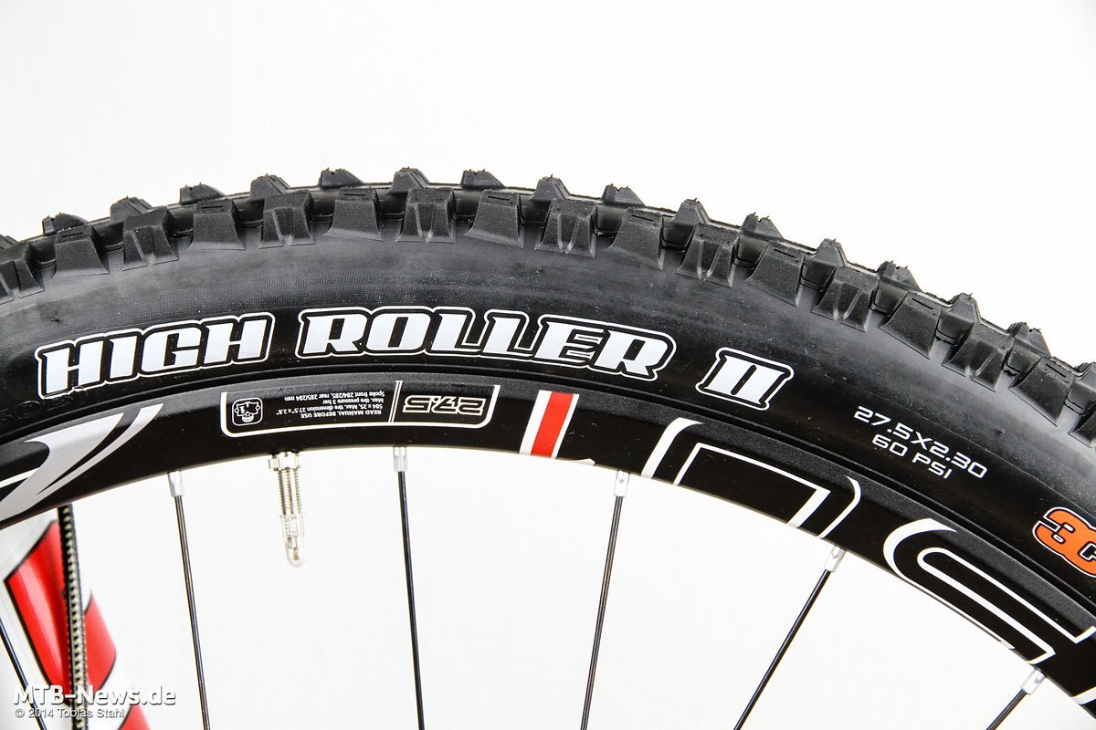 Der High Roller II wird von Maxxis als Allrounder mit Reserven für feuchte Böden angeboten Der High Roller II wird von Maxxis als Allrounder mit Reserven für feuchte Böden angeboten