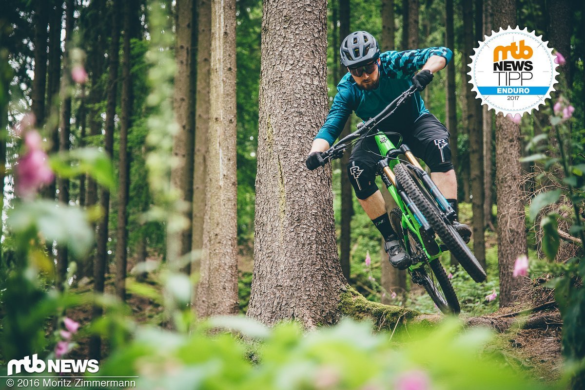 Der Bontrager Lithos MIPS bietet sinnvolle Sicherheitsfeatures, hat ein sehr faires Crash Replacement-Programm und überzeugt dank der guten Passform Der Bontrager Lithos MIPS bietet sinnvolle Sicherheitsfeatures, hat ein sehr faires Crash Replacement-Programm und überzeugt dank der guten Passform