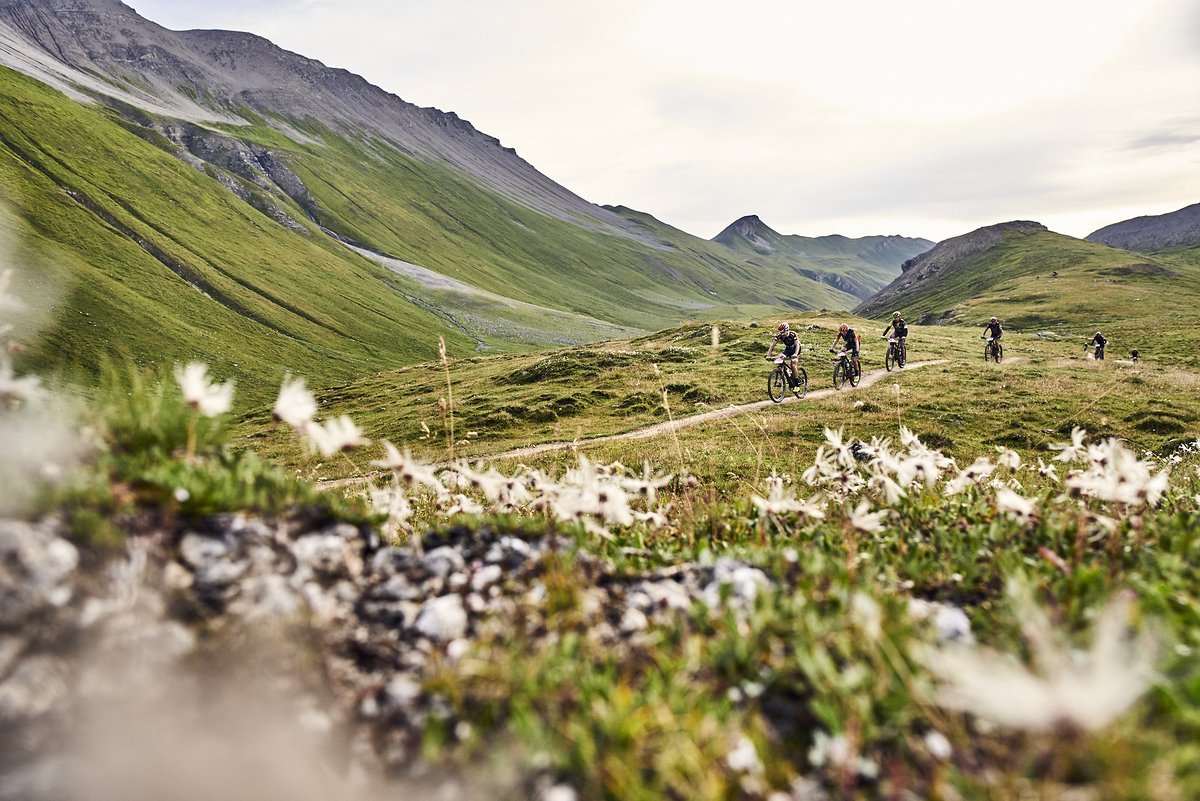 Die Organisation beim Swiss Epic ist top! Von der Streckensicherung bis hin zur Rennverpflegung mangelt es den Teilnehmern an nichts Die Organisation beim Swiss Epic ist top! Von der Streckensicherung bis hin zur Rennverpflegung mangelt es den Teilnehmern an nichts