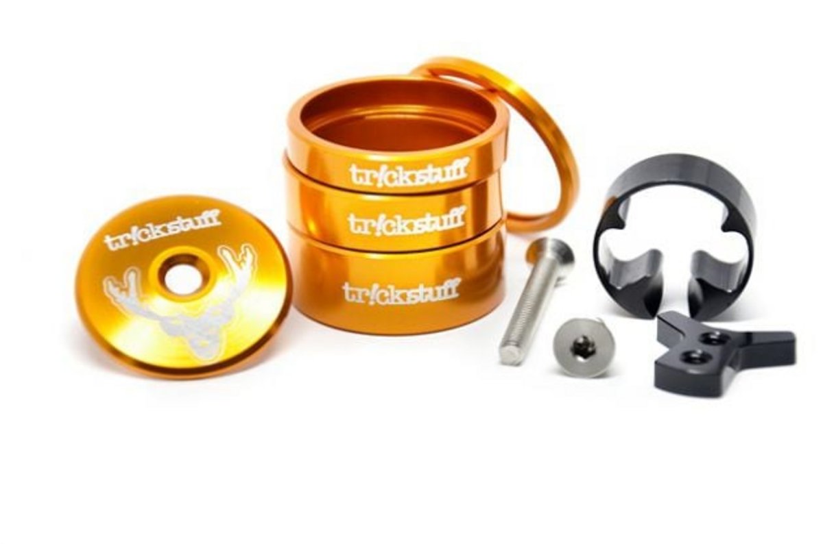 Trickstuff bietet ein Komplettset bestehend aus Deckele und Ringli an Trickstuff bietet ein Komplettset bestehend aus Deckele und Ringli an