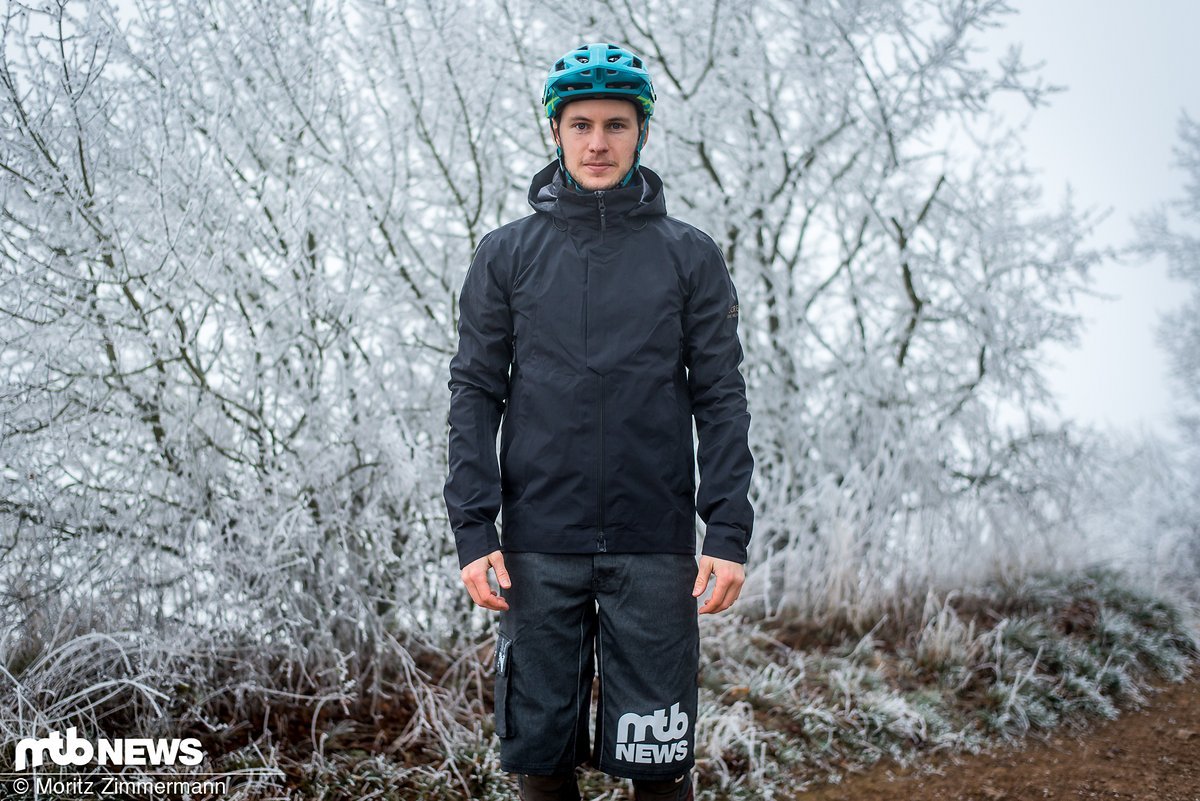 Die Gore One Gore-Tex Pro ist die Premium-Bikejacke der deutschen Firma Die Gore One Gore-Tex Pro ist die Premium-Bikejacke der deutschen Firma