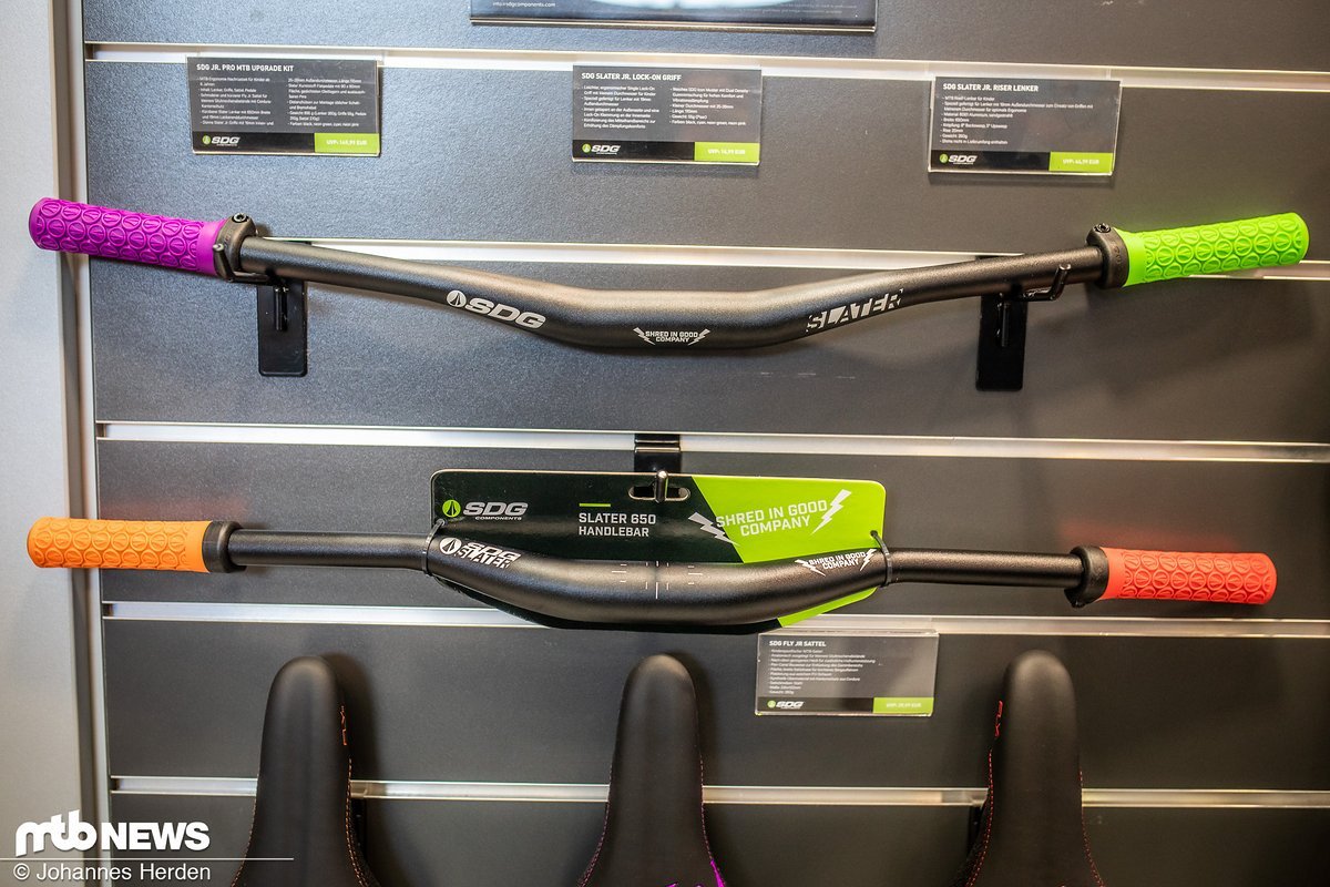 SDG setzt weiter auf vollwertige Komponenten für Kinderbikes – wie beispielsweise den Slater Lenker in 650 mm Breite SDG setzt weiter auf vollwertige Komponenten für Kinderbikes – wie beispielsweise den Slater Lenker in 650 mm Breite
