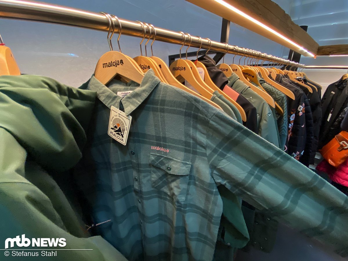 Hanf wird bei Maloja mit unterschiedlichen Materien wie Recycling-Polyester oder Yak-Wolle kombiniert. Hanf wird bei Maloja mit unterschiedlichen Materien wie Recycling-Polyester oder Yak-Wolle kombiniert.